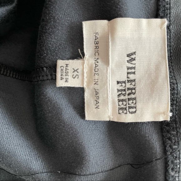 Aritzia - Wilfred Free - High-waisted Vegan Leather leggings / Daria pant - Picture 9 of 10